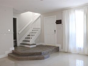 10866 NW 51st Ln, Doral FL 33178