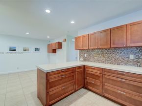 11560 NW 26th St, Plantation FL 33323