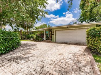 11560 NW 26th St