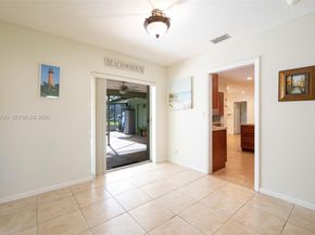 11560 NW 26th St, Plantation FL 33323