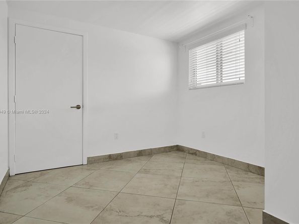 421 Meridian Ave 16, Miami Beach FL 33139