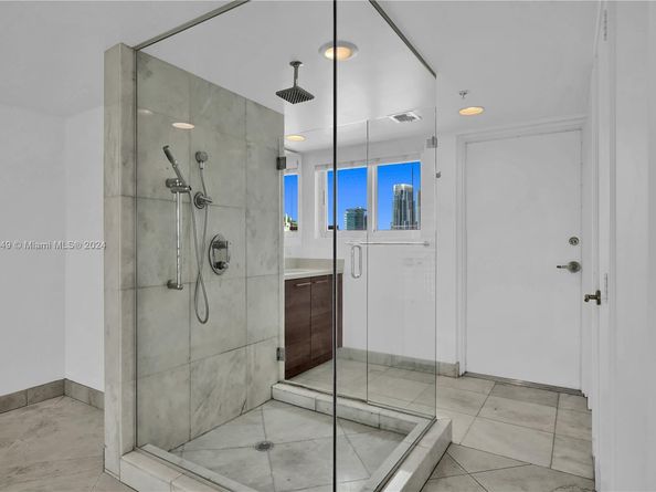 421 Meridian Ave 16, Miami Beach FL 33139
