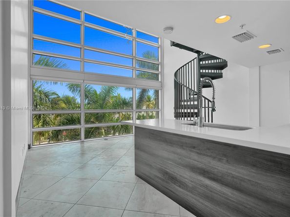 421 Meridian Ave 16, Miami Beach FL 33139