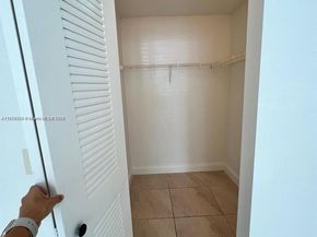 5065 Wiles Rd 103, Coconut Creek FL 33073