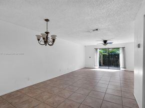 1161 NW 99th Ter 38, Pembroke Pines FL 33024