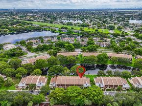 1161 NW 99th Ter 38, Pembroke Pines FL 33024