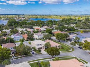 1996 NW 170th Ter, Pembroke Pines FL 33028