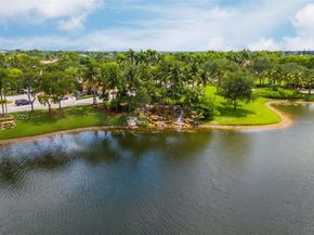 1996 NW 170th Ter, Pembroke Pines FL 33028