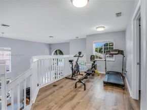 1996 NW 170th Ter, Pembroke Pines FL 33028