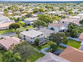 1996 NW 170th Ter, Pembroke Pines FL 33028