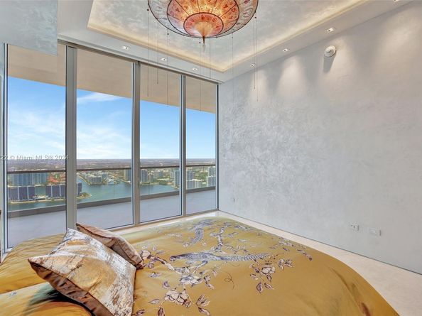 18501 E Collins Ave 5001, Sunny Isles Beach FL 33160