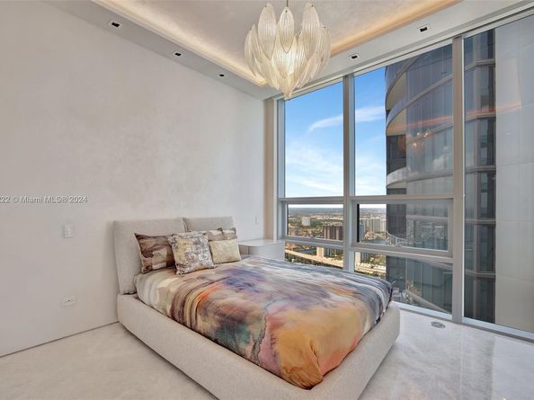 18501 E Collins Ave 5001, Sunny Isles Beach FL 33160