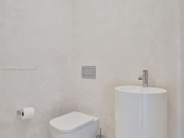 18501 E Collins Ave 5001, Sunny Isles Beach FL 33160