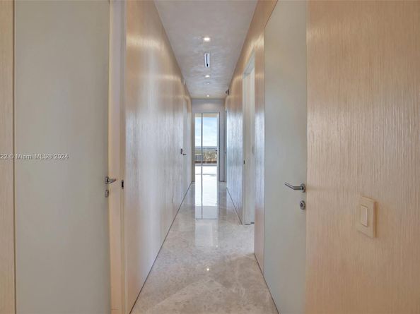 18501 E Collins Ave 5001, Sunny Isles Beach FL 33160