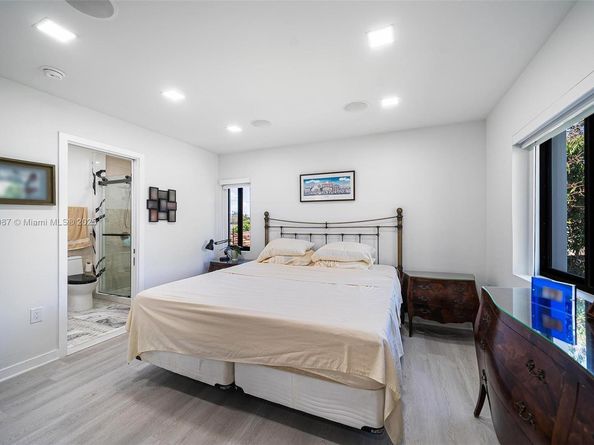 2692 SW 31 Avenue, Miami FL 33133