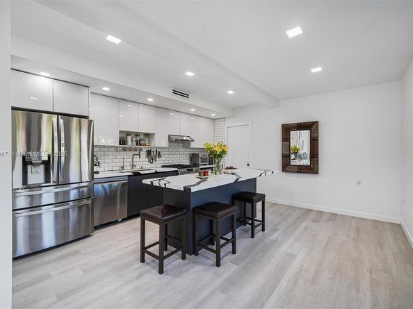 2692 SW 31 Avenue, Miami FL 33133