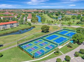 701 SW 128th Ave 207F, Pembroke Pines FL 33027