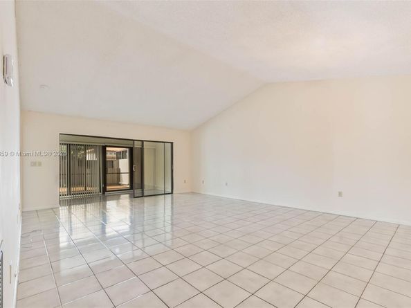 11362 SW 87th Ter, Miami FL 33173