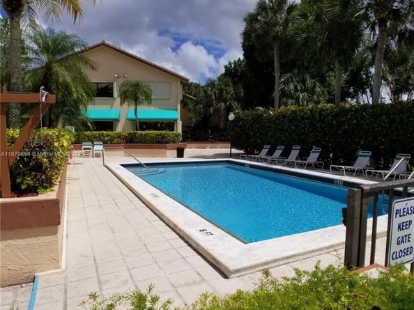 11362 SW 87th Ter, Miami FL 33173