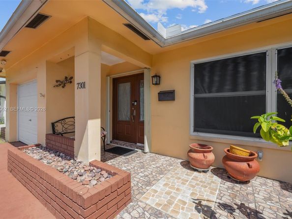 7301 NW 57th Pl, Tamarac FL 33321