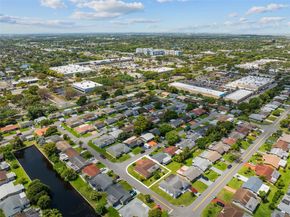 7301 NW 57th Pl, Tamarac FL 33321