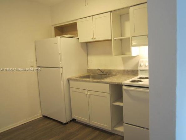 Undisclosed Address #A11788202, Pompano Beach FL 33069