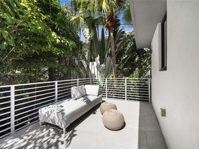 3648 Loquat Ave, Coconut Grove FL 33133