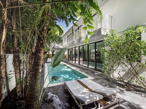 3648 Loquat Ave, Coconut Grove FL 33133