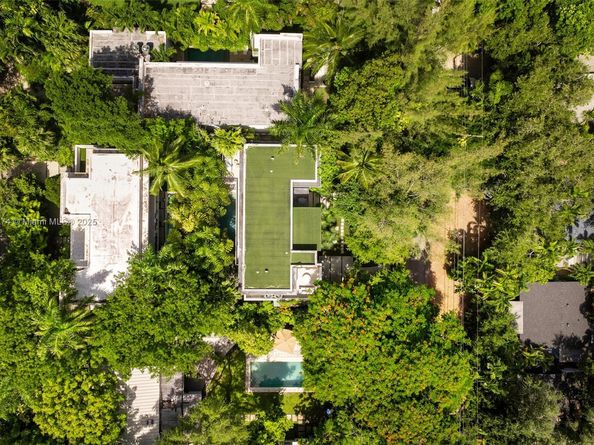 3648 Loquat Ave, Coconut Grove FL 33133