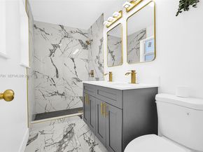 5730 SW 54th Ter, Davie FL 33314