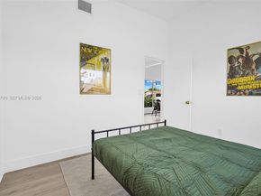 5730 SW 54th Ter, Davie FL 33314