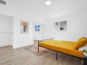 5730 SW 54th Ter, Davie FL 33314