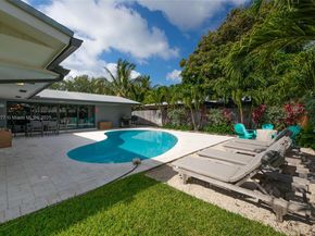2117 NE 62nd St, Fort Lauderdale FL 33308