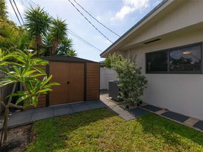 2117 NE 62nd St, Fort Lauderdale FL 33308