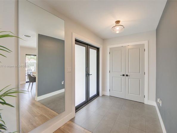 2117 NE 62nd St, Fort Lauderdale FL 33308