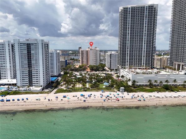 1865 S Ocean Dr 15B, Hallandale Beach FL 33009