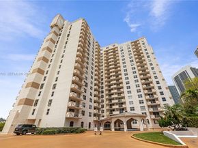 1865 S Ocean Dr 15B, Hallandale Beach FL 33009
