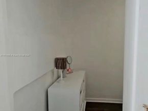 6345 Collins 732, Miami Beach FL 33141