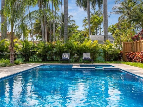 1339 Jefferson St, Hollywood FL 33019