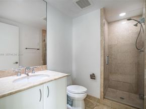 1331 Brickell Bay Dr 302, Miami FL 33131