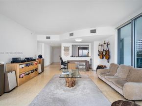 1331 Brickell Bay Dr 302, Miami FL 33131