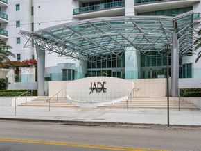 1331 Brickell Bay Dr 302, Miami FL 33131