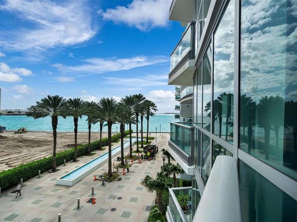 1331 Brickell Bay Dr 302, Miami FL 33131