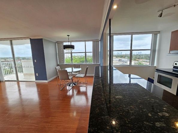 1300 NE Miami Gardens Dr 706E, Miami FL 33179