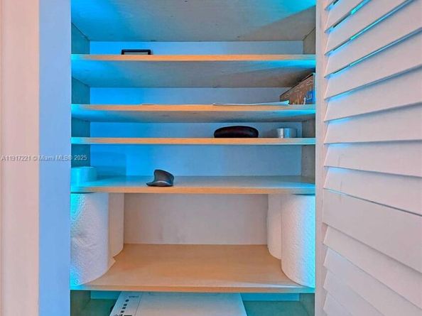 325 S Biscayne Blvd 2918, Miami FL 33131