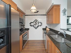 325 S Biscayne Blvd 2918, Miami FL 33131