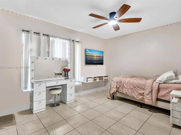 1316 NW 3rd St, Fort Lauderdale FL 33311
