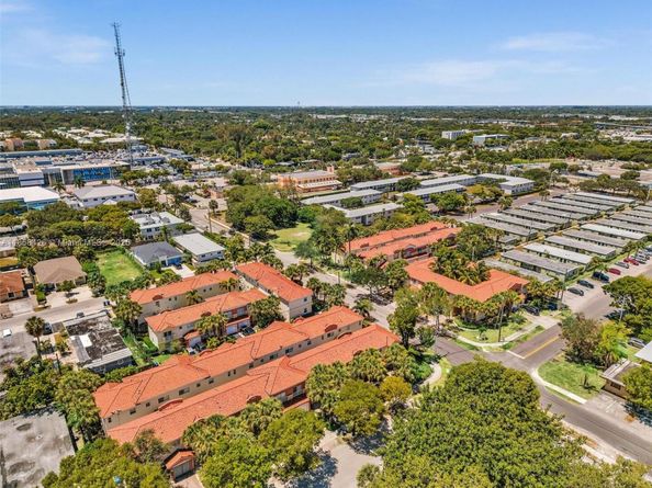 1316 NW 3rd St, Fort Lauderdale FL 33311