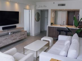 540 Brickell Key Dr 1711, Miami FL 33131