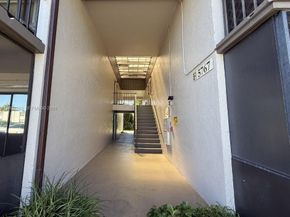 5767 Washington St F1, Hollywood FL 33023